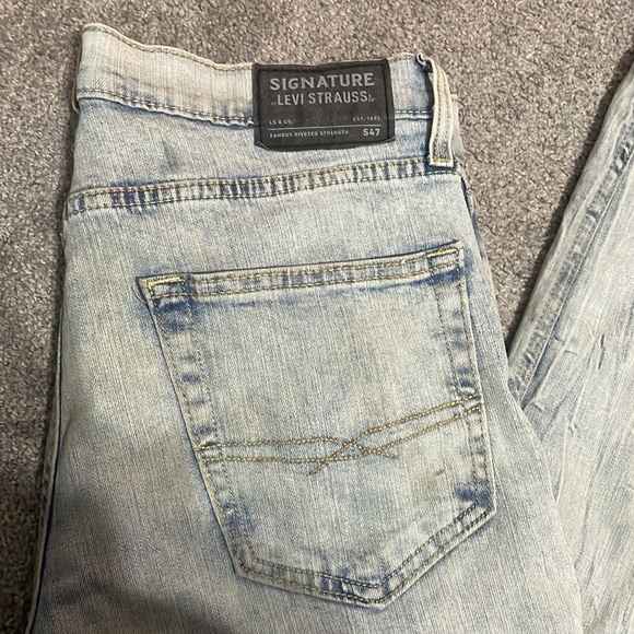 Levi’s Jeans - Picture 4 of 5